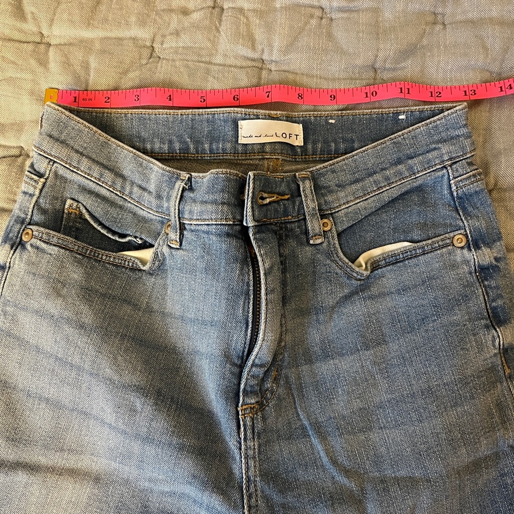 LOFT Women’s Light Blue Jeans Size 25/0 Cropped